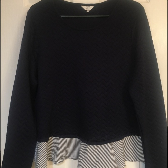 Crown & Ivy  quilted top - Picture 1 of 3